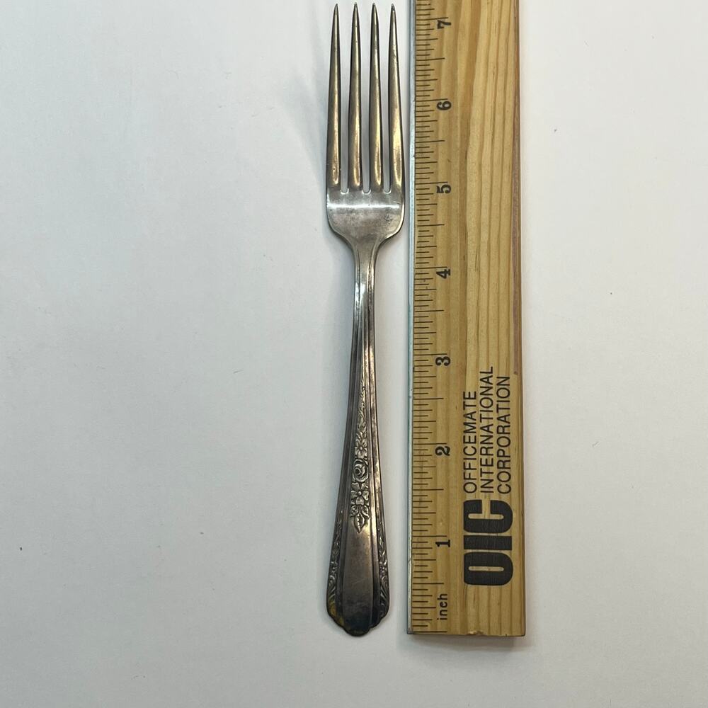 Deerfield vision silver plate fork 7‎ inches replacement piece tarnished vintage